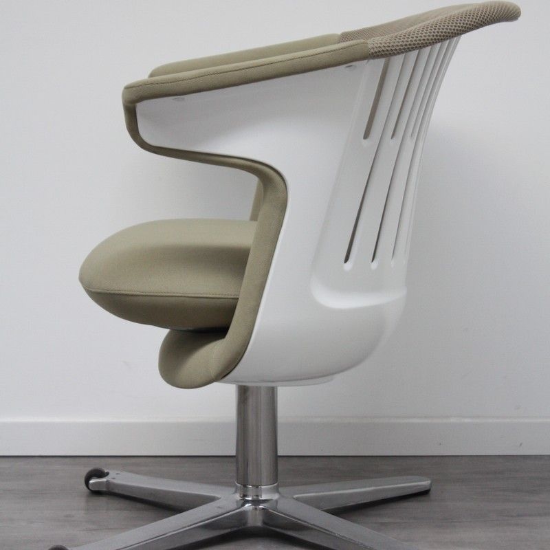 Steelcase I2I Beige