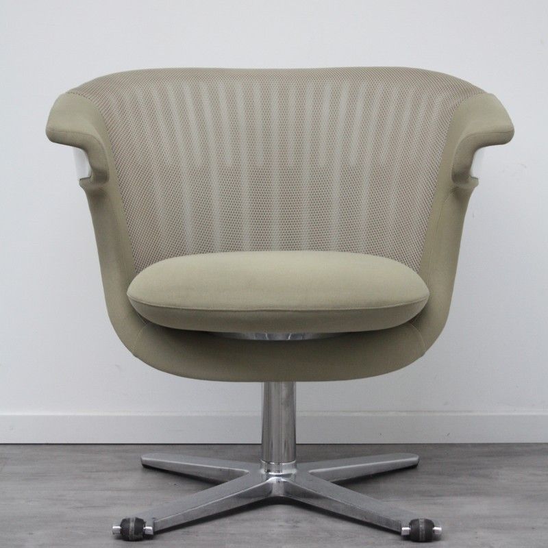 Steelcase I2I Beige