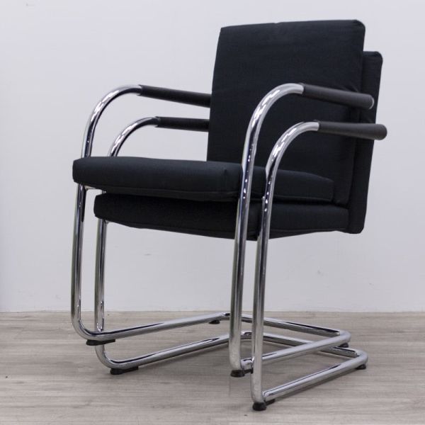 VITRA empilable Noir / Chromé