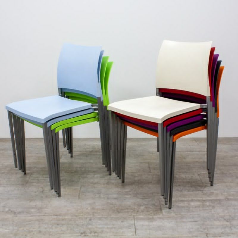 Chaises Zara multiples couleurs 2nd Choix