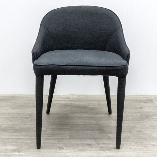 Fauteuil 4 pieds en tissu noir
