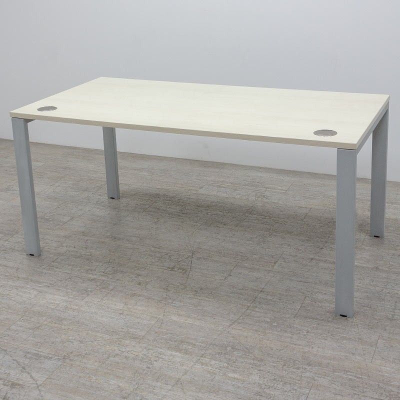 L160 Gris / Érable Blanc