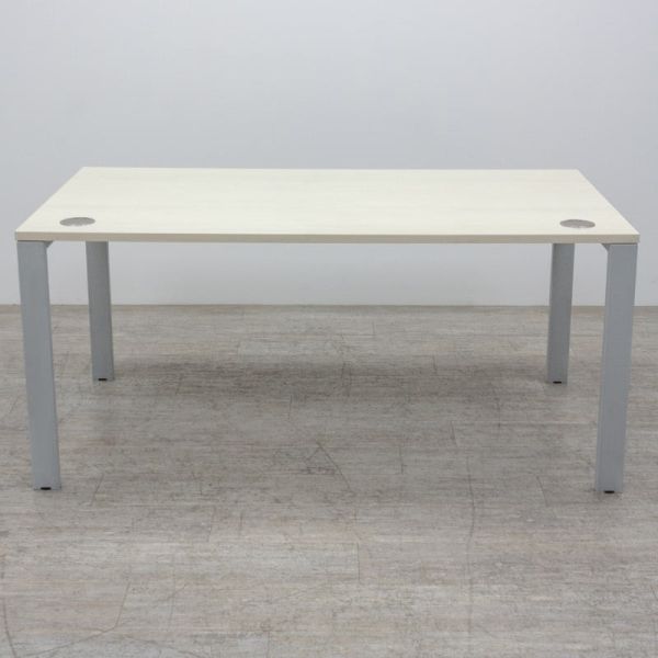 L160 Gris / Érable Blanc