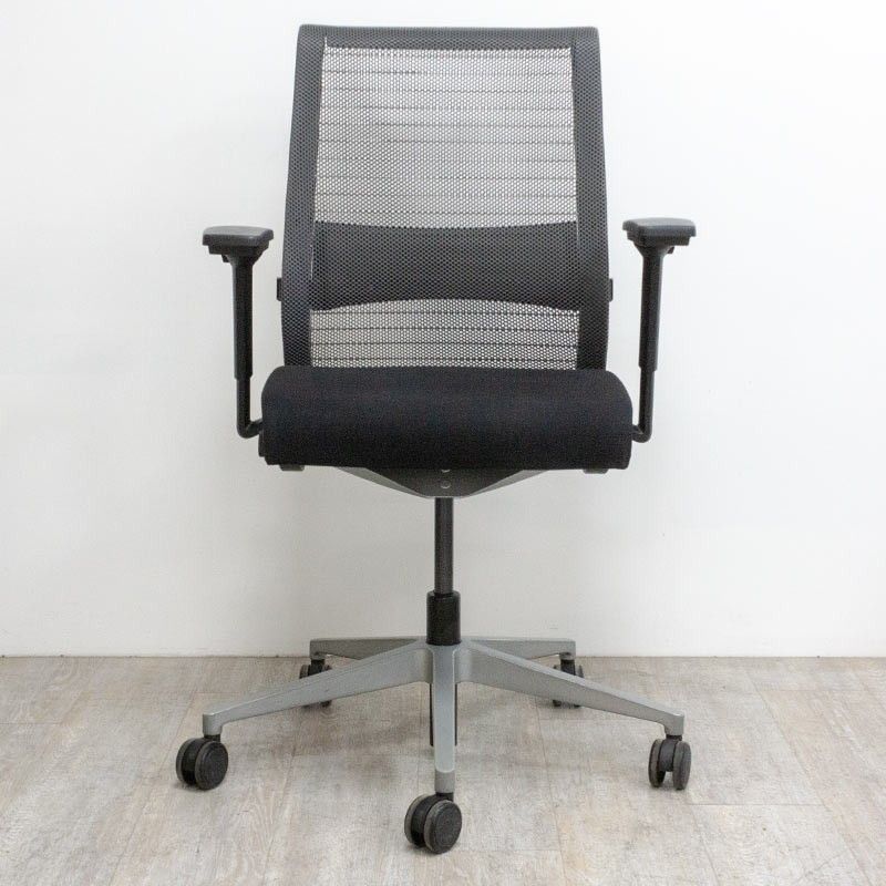 Steelcase Think V1 Noir / Poivre 1D