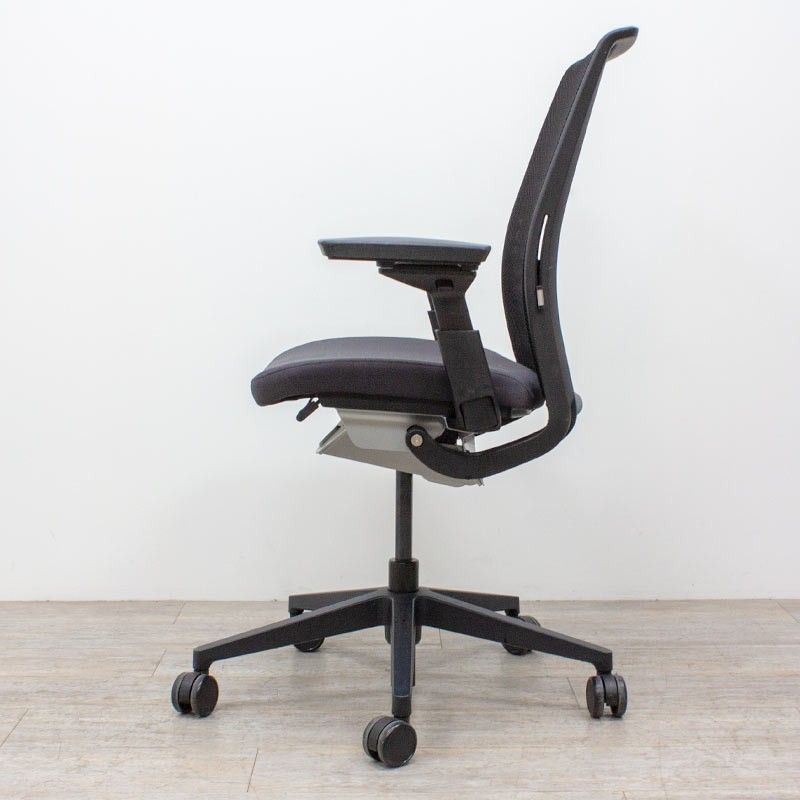 Steelcase Think V2 Poivre / Noir 4D