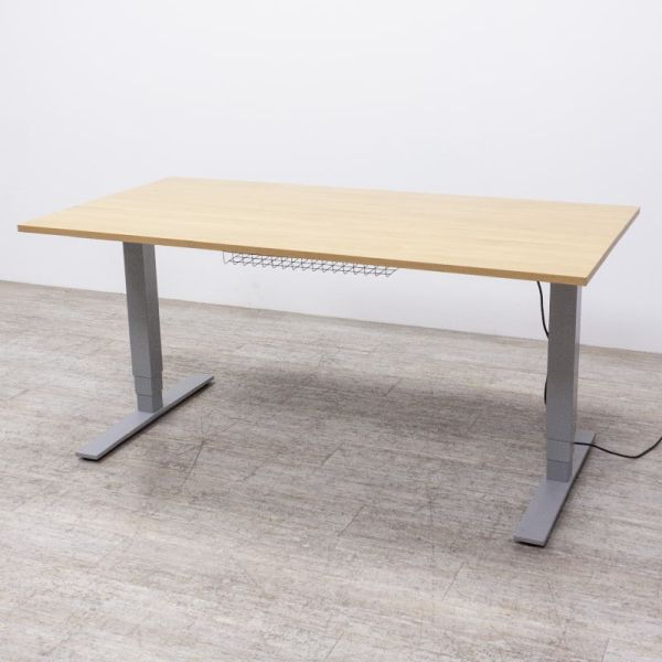 Bureau électrique Kinnarps L160 Chêne