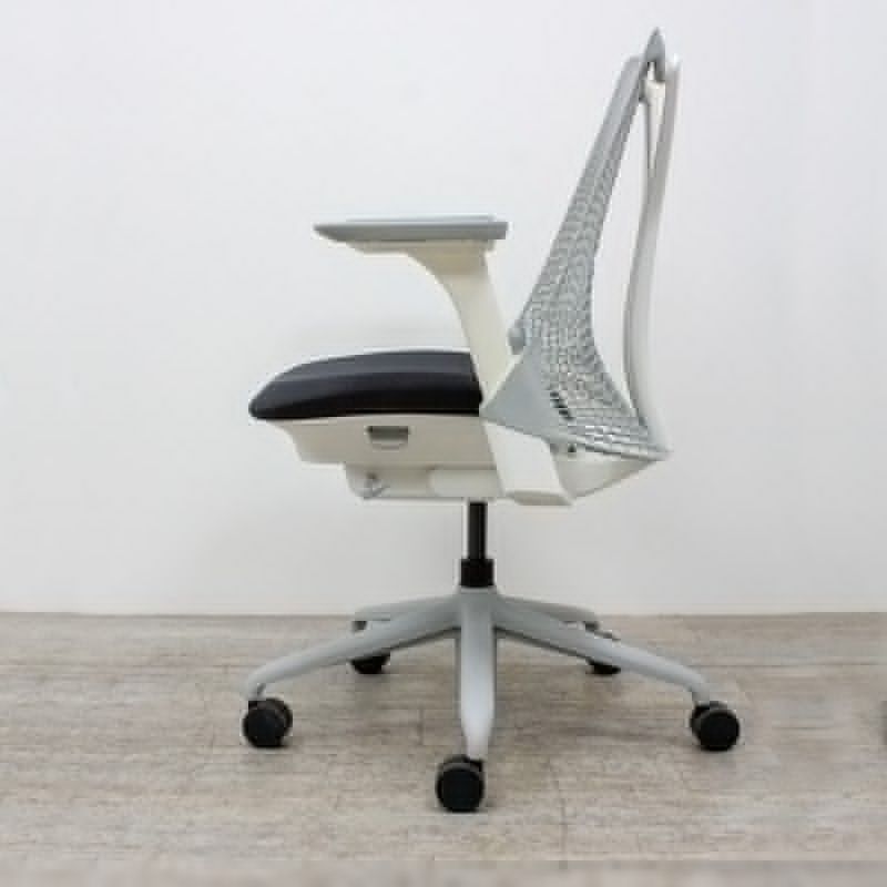 Herman Miller Sayl Gris / Noir
