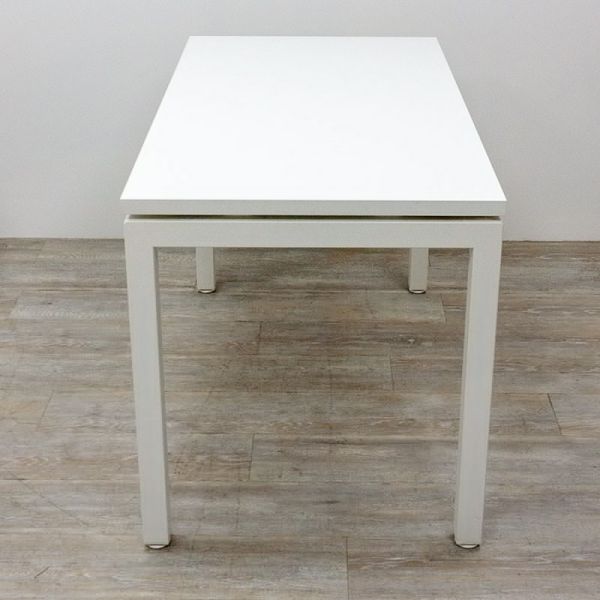 / Table L120 P 67 Blanc