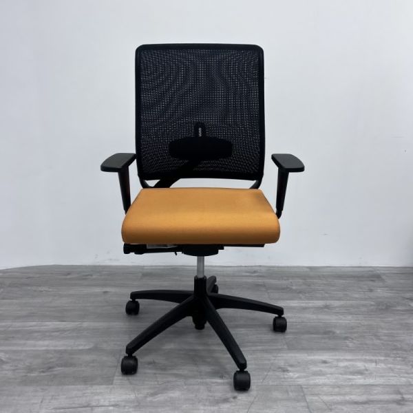 Moving Ecochair Orange 3D
