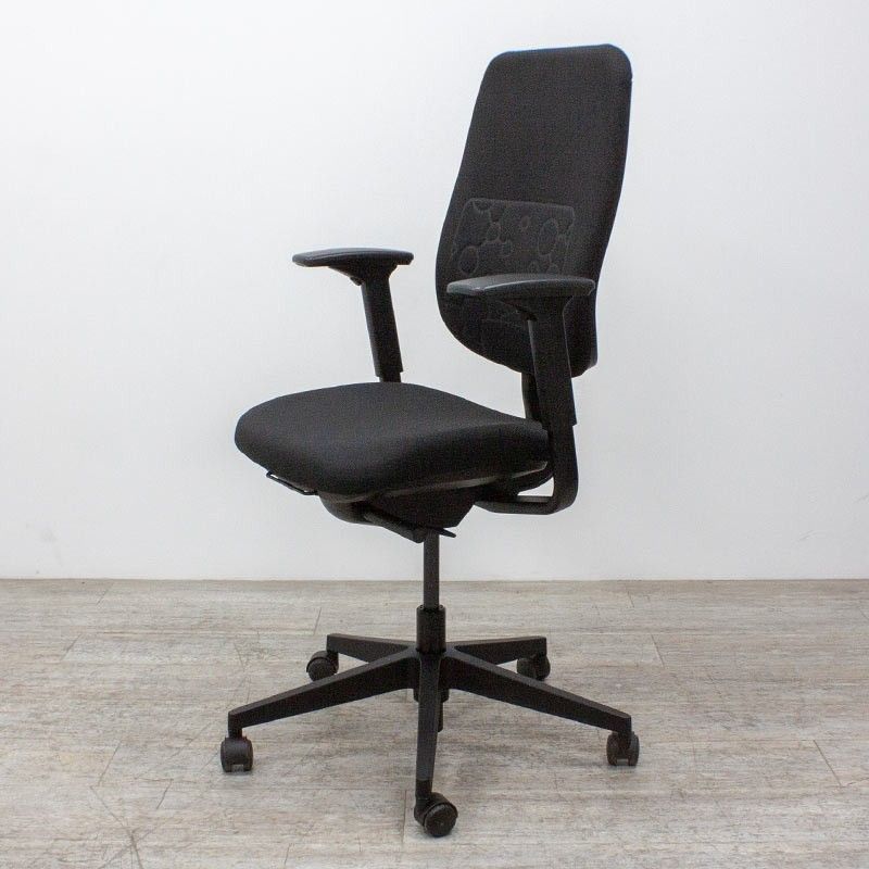 Steelcase Reply noir + translation