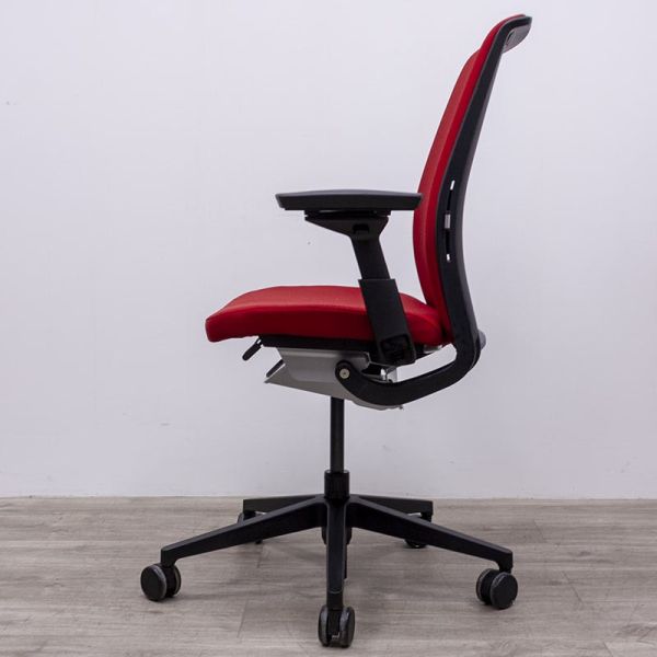 Steelcase Think V2 Rouge Foncé 4D