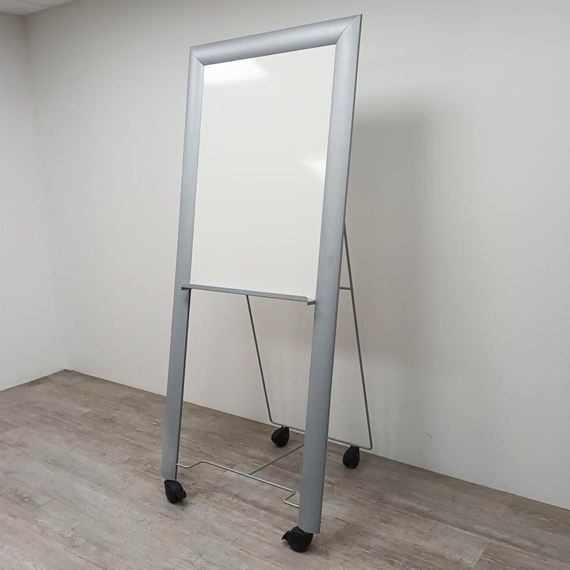Tableau effaçable sur pied 195*84