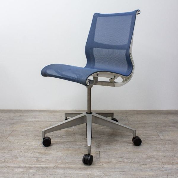 Herman Miller Setu résille Bleu