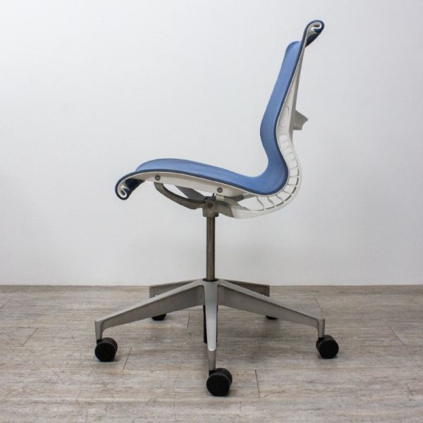 Herman Miller Setu résille Bleu