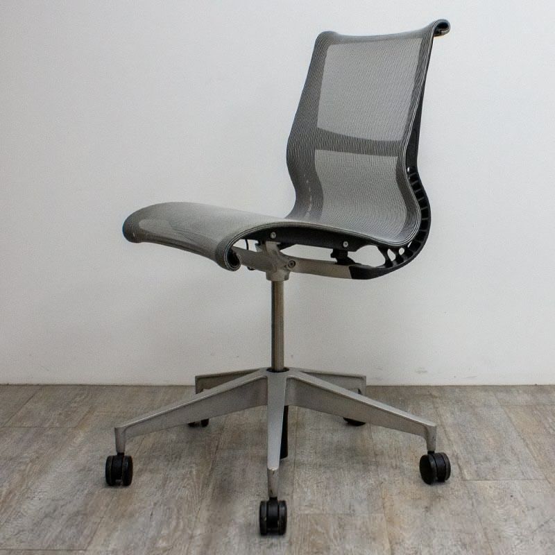 Herman Miller Setu sans accoudoirs Gris