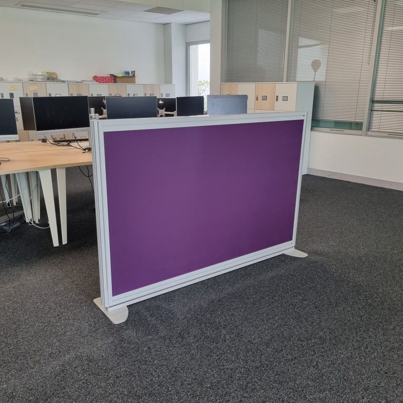Cloison sur pied accoustique Violet