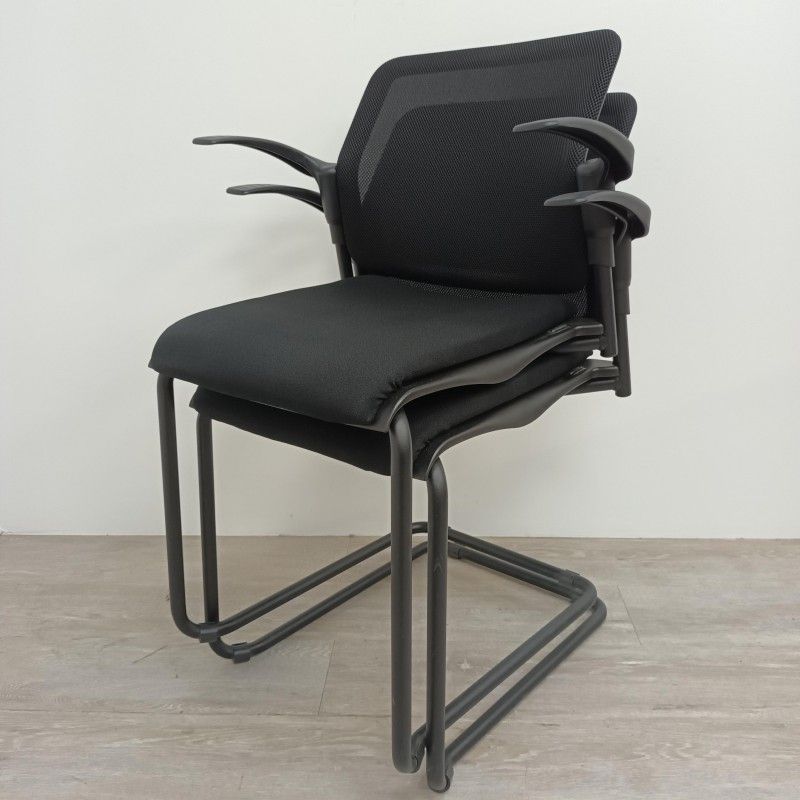 MAJENCIA luge Noir Accoudoirs