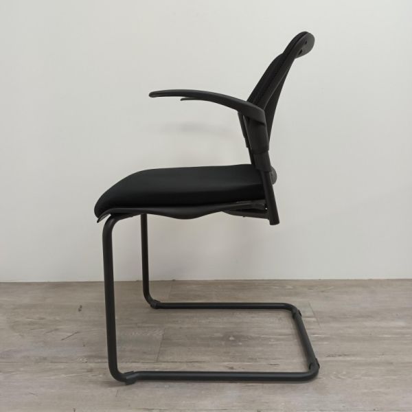 MAJENCIA luge Noir Accoudoirs