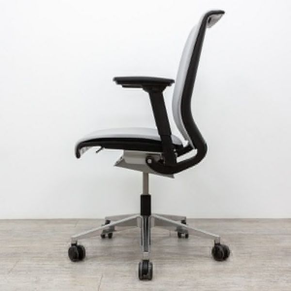 Steelcase Think V1 Gris 3D