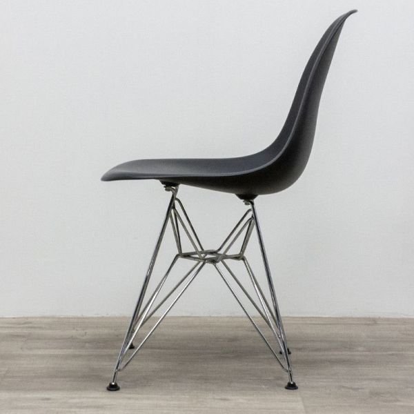 VITRA Eames Plastic Side Chair Noir